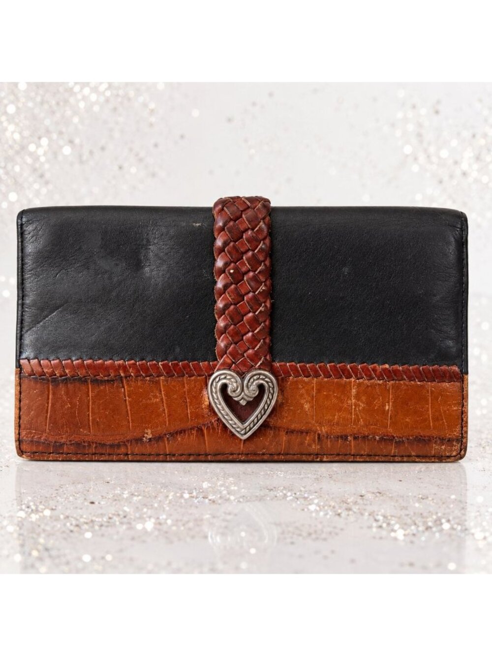 Brighton Vintage Leather Wallet Heart Concho Western Boho Card Cas Carryall FLAW